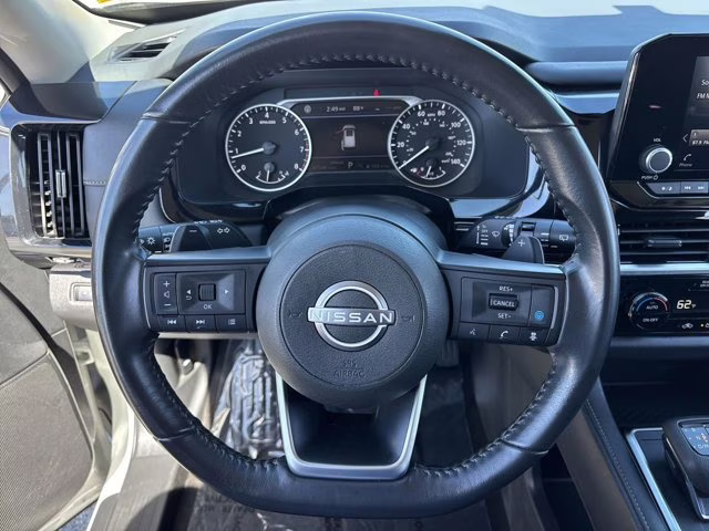 2024 Pearl White Tricoat Nissan Pathfinder SV FWD SUV