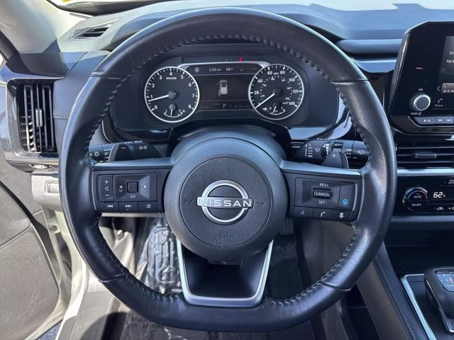 2024 Pearl White Tricoat Nissan Pathfinder SV FWD SUV