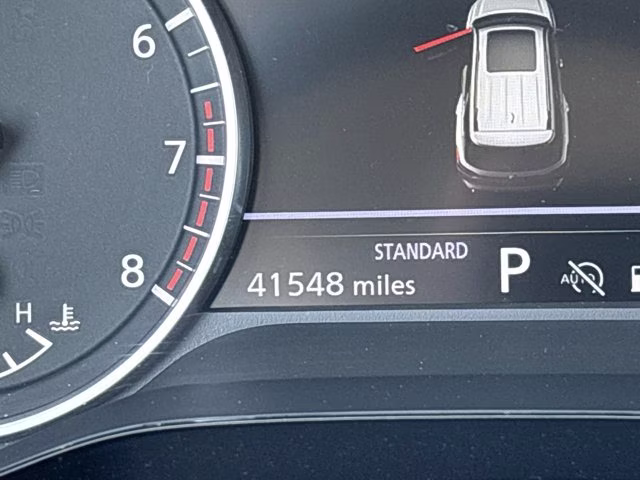 2024 Pearl White Tricoat Nissan Pathfinder SV FWD SUV