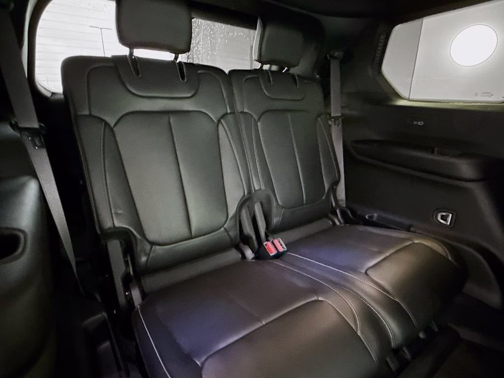 2025 Bright White Clearcoat Jeep Grand Cherokee L Limited 4X4 SUV