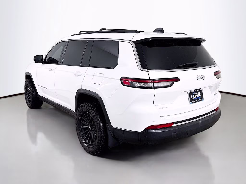 2025 Bright White Clearcoat Jeep Grand Cherokee L Limited 4X4 SUV
