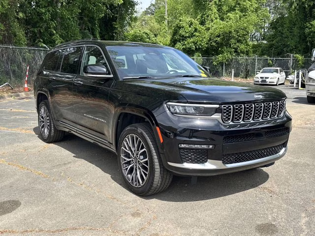 2025 Diamond Black Crystal Pearlcoat Jeep Grand Cherokee L Summit Reserve 4X4 SUV