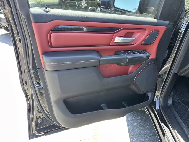 2019 Diamond Black Crystal Pearlcoat Ram 1500 Rebel 4X4 Truck