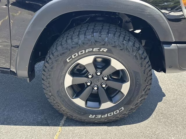 2019 Diamond Black Crystal Pearlcoat Ram 1500 Rebel 4X4 Truck