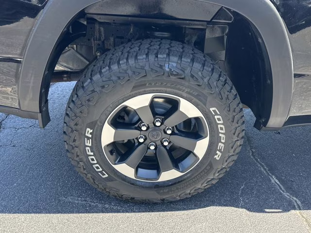 2019 Diamond Black Crystal Pearlcoat Ram 1500 Rebel 4X4 Truck
