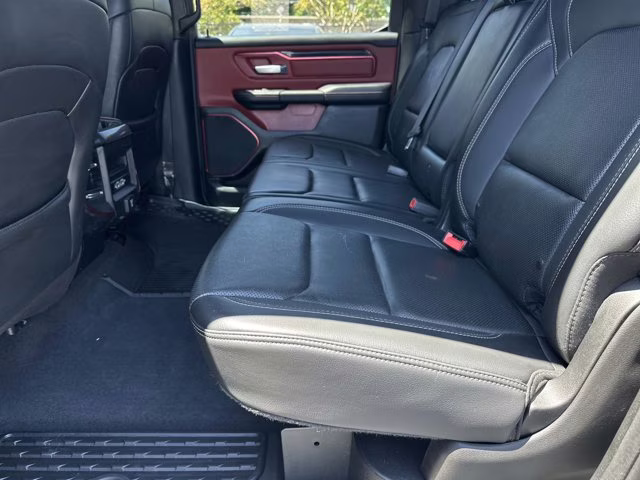 2019 Diamond Black Crystal Pearlcoat Ram 1500 Rebel 4X4 Truck