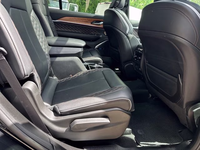 2025 Diamond Black Crystal Pearlcoat Jeep Grand Cherokee L Summit Reserve 4X4 SUV