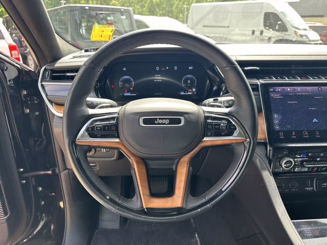 2025 Diamond Black Crystal Pearlcoat Jeep Grand Cherokee L Summit Reserve 4X4 SUV