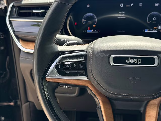 2025 Diamond Black Crystal Pearlcoat Jeep Grand Cherokee L Summit Reserve 4X4 SUV