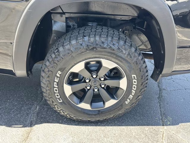 2019 Diamond Black Crystal Pearlcoat Ram 1500 Rebel 4X4 Truck