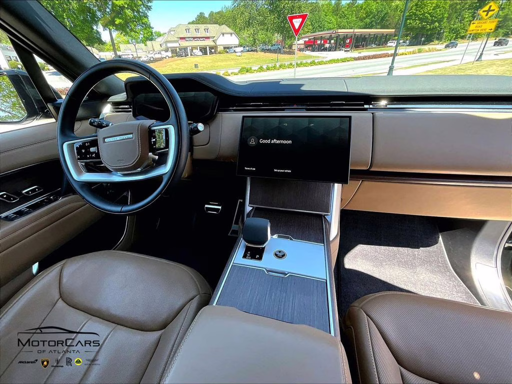2024 Belgravia Green Metallic Land Rover Range Rover SE AWD SUV