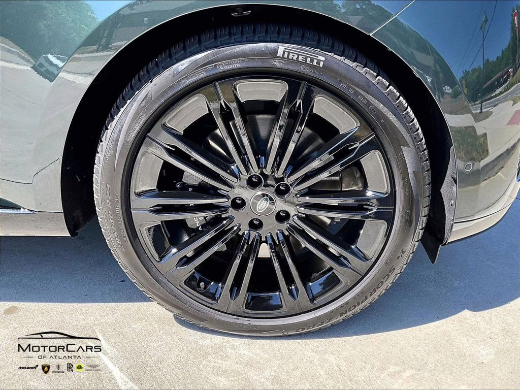 2024 Belgravia Green Metallic Land Rover Range Rover SE AWD SUV