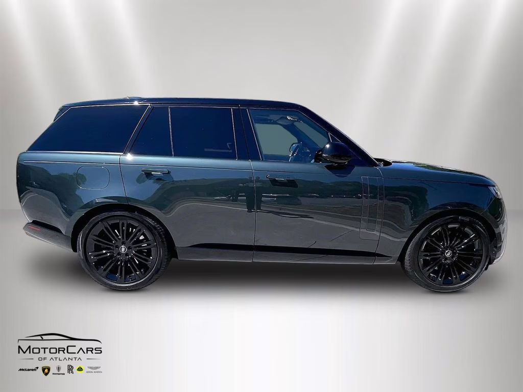 2024 Belgravia Green Metallic Land Rover Range Rover SE AWD SUV