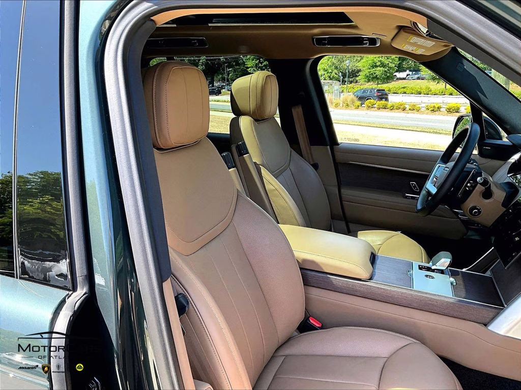 2024 Belgravia Green Metallic Land Rover Range Rover SE AWD SUV