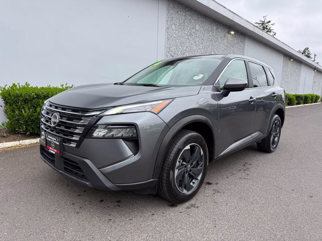 2024 Gun Metallic Nissan Rogue SV AWD SUV