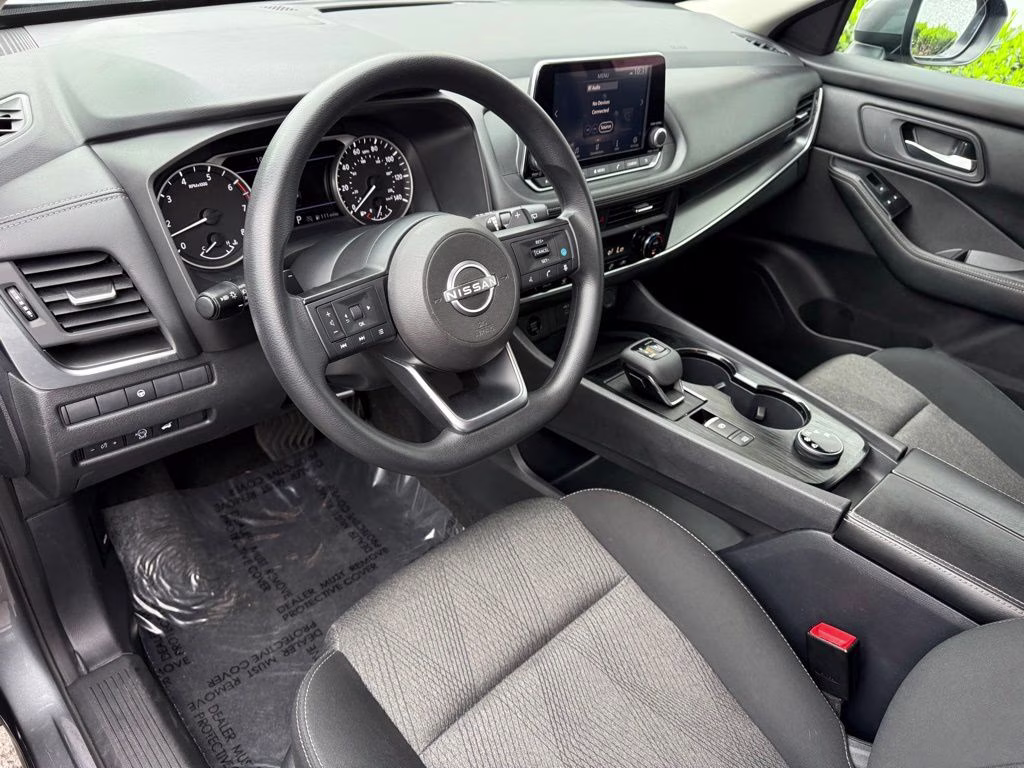 2024 Gun Metallic Nissan Rogue SV AWD SUV