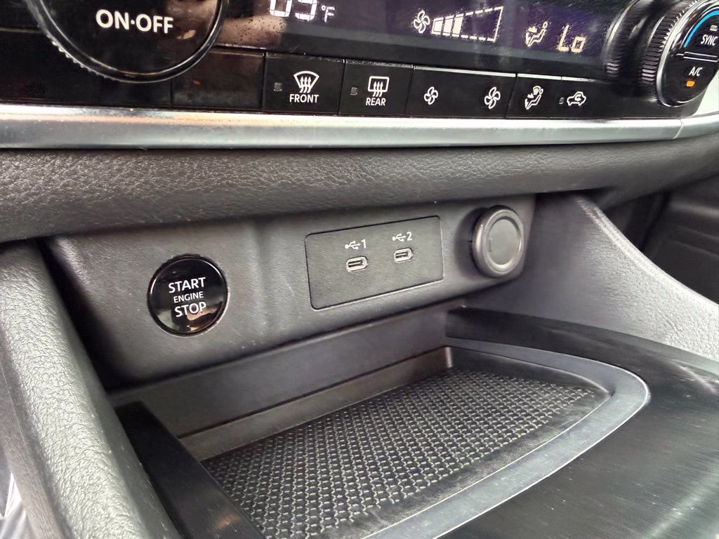 2024 Gun Metallic Nissan Rogue SV AWD SUV