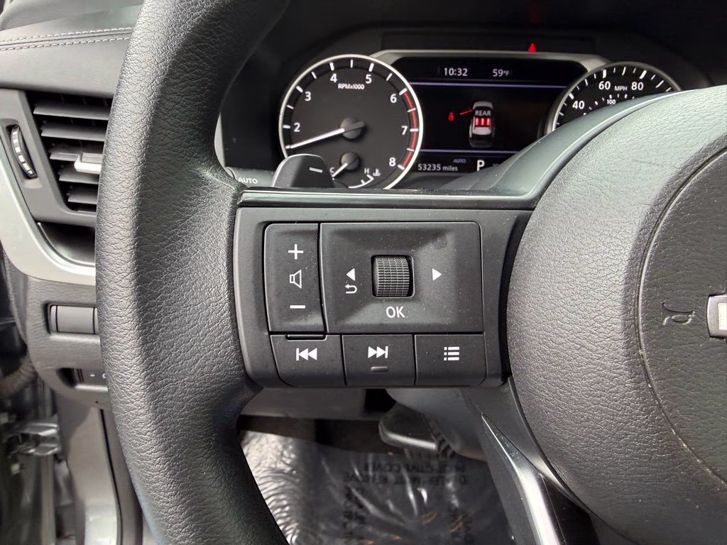 2024 Gun Metallic Nissan Rogue SV AWD SUV
