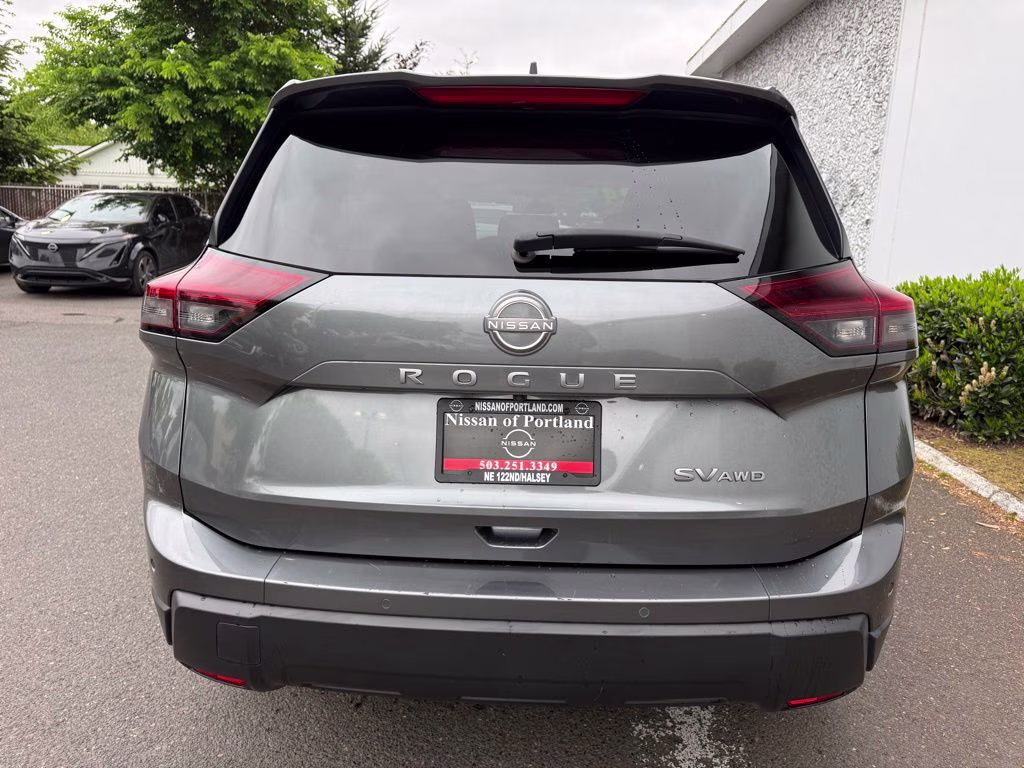 2024 Gun Metallic Nissan Rogue SV AWD SUV