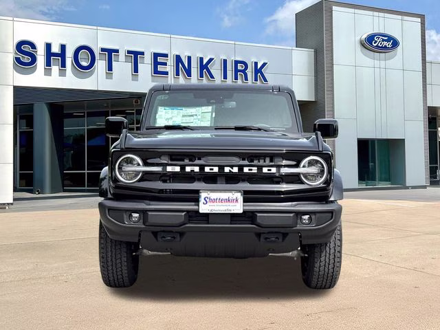2026 Shadow Black Ford Bronco Outer Banks 4X4 SUV