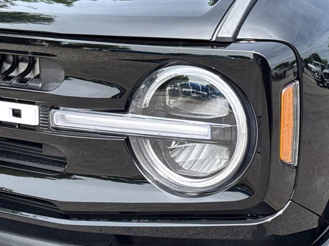 2026 Shadow Black Ford Bronco Outer Banks 4X4 SUV