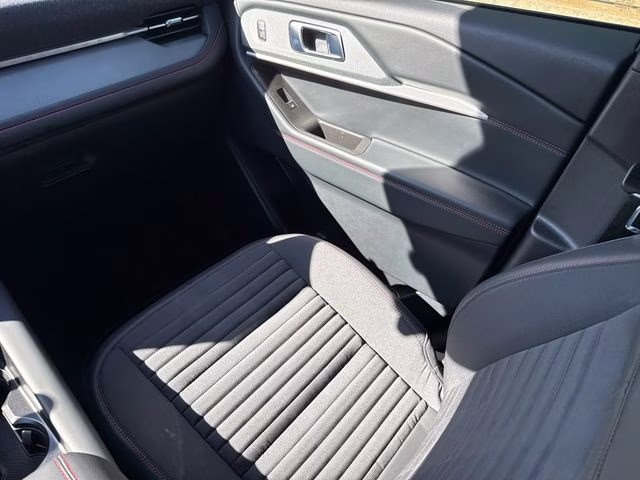 2026 Black Ford Explorer ST-Line RWD SUV