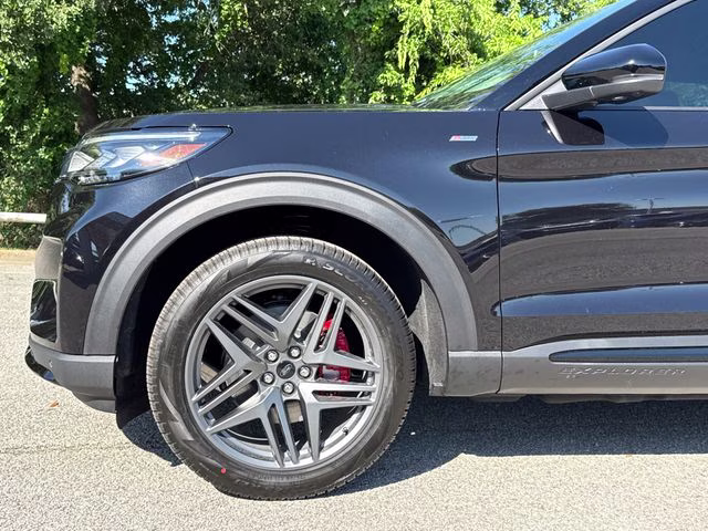 2026 Black Ford Explorer ST-Line RWD SUV