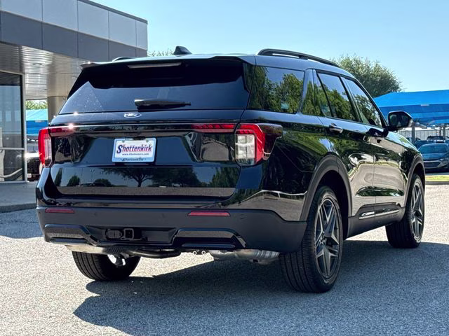 2026 Black Ford Explorer ST-Line RWD SUV