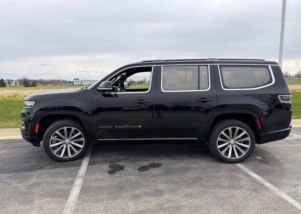 2022 Diamond Black Crystal Pearlcoat Jeep Grand Wagoneer Series II 4X4 SUV