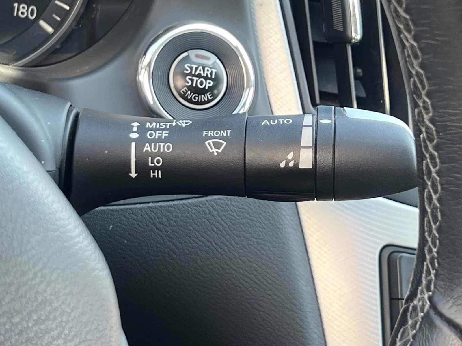 2023 White INFINITI Q50 LUXE AWD AWD Sedan