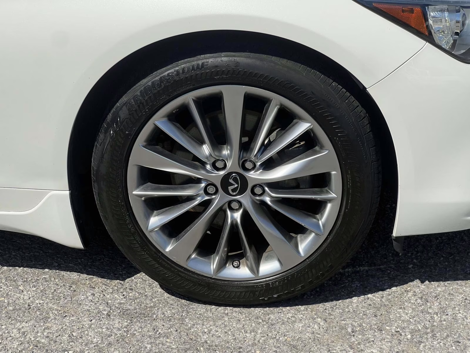 2023 White INFINITI Q50 LUXE AWD AWD Sedan