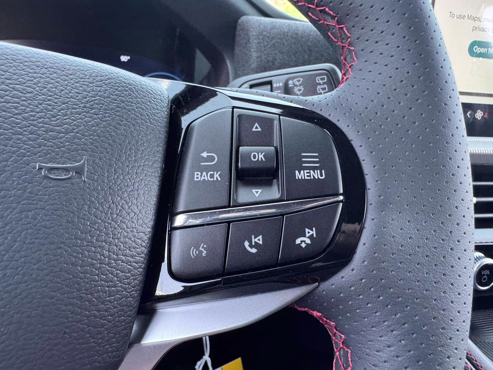 2026 Space White Metallic Ford Explorer ST-Line 4WD 4X4 SUV