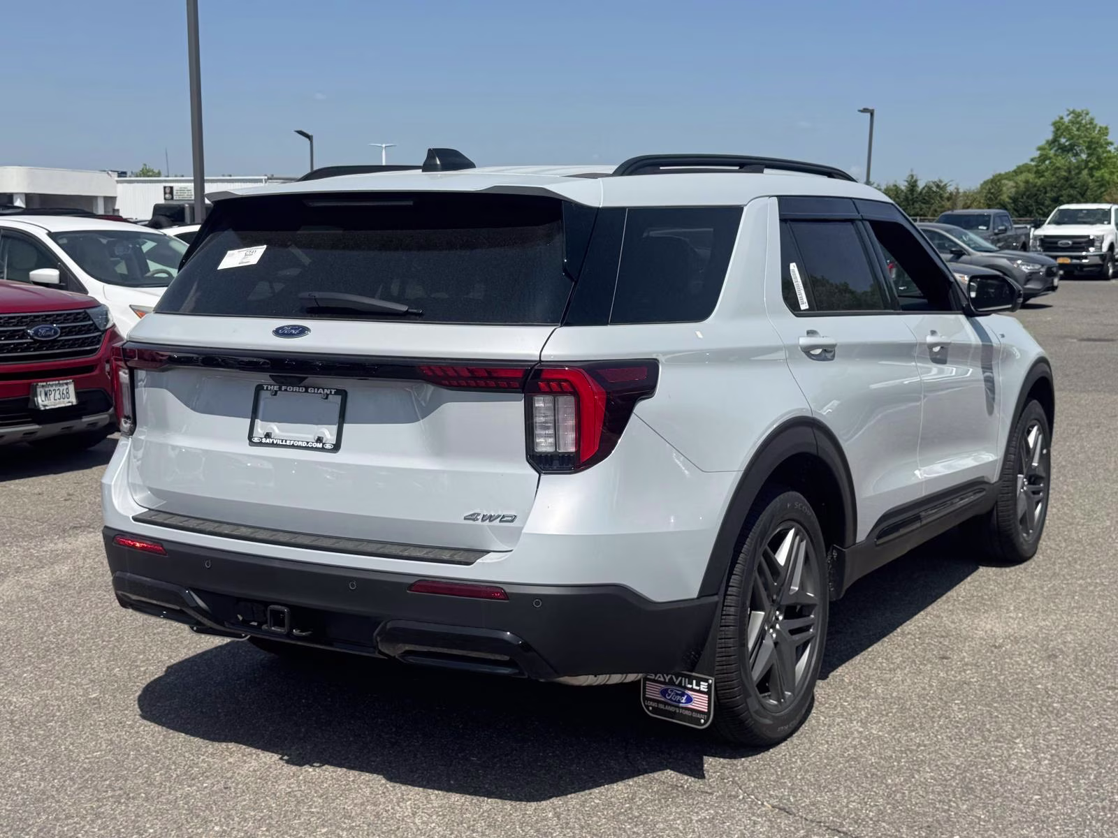 2026 Space White Metallic Ford Explorer ST-Line 4WD 4X4 SUV