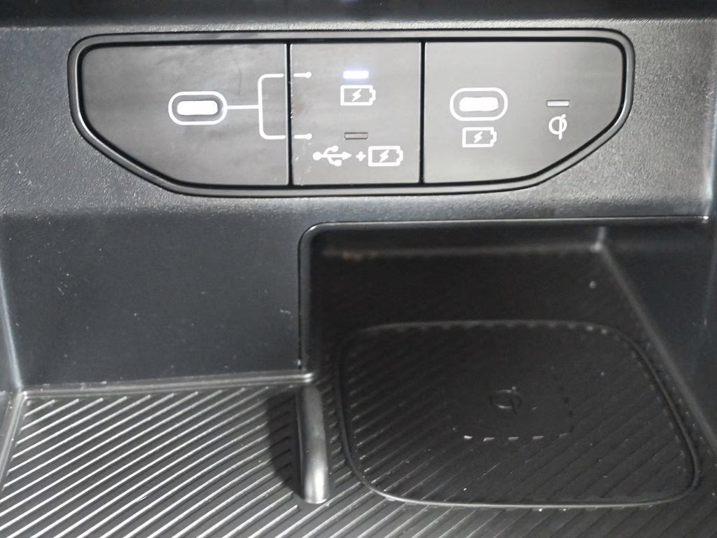 2025 Glacial White Pearl Kia Sorento S FWD SUV