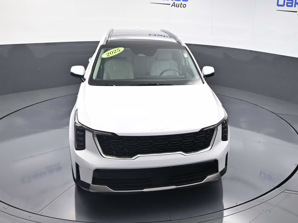 2025 Glacial White Pearl Kia Sorento S FWD SUV