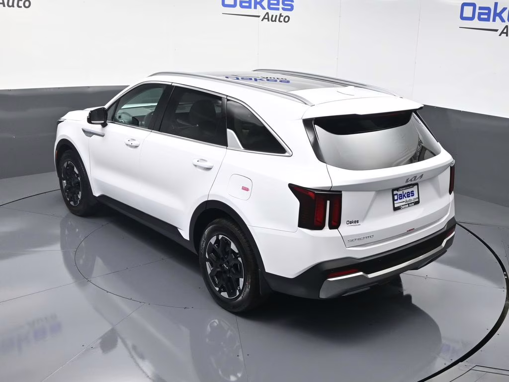 2025 Glacial White Pearl Kia Sorento S FWD SUV