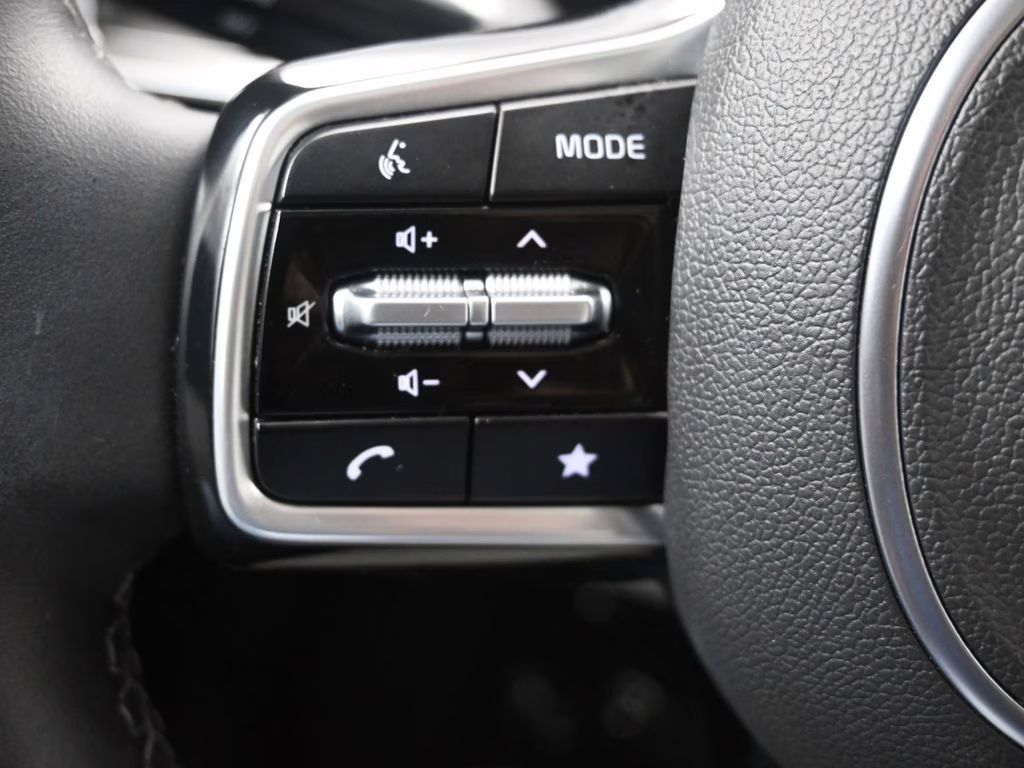 2025 Glacial White Pearl Kia Sorento S FWD SUV