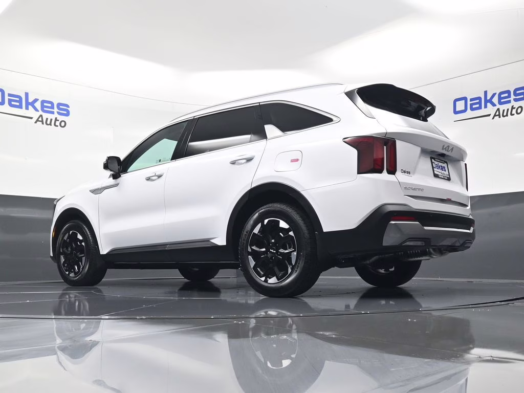 2025 Glacial White Pearl Kia Sorento S FWD SUV