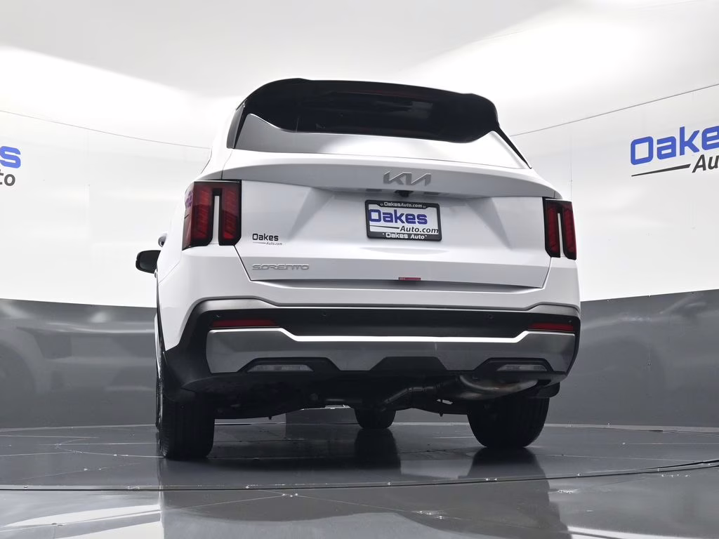 2025 Glacial White Pearl Kia Sorento S FWD SUV