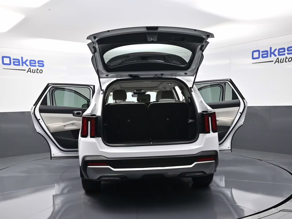 2025 Glacial White Pearl Kia Sorento S FWD SUV