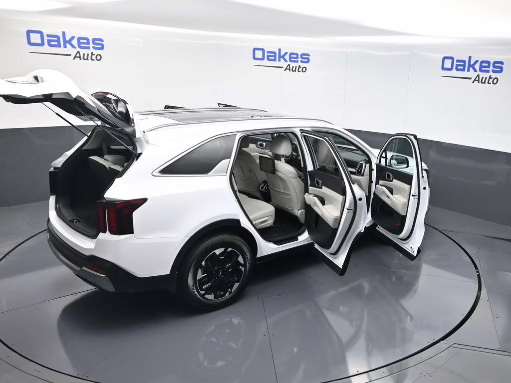 2025 Glacial White Pearl Kia Sorento S FWD SUV