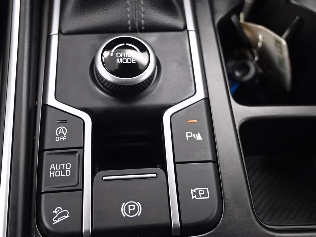 2025 Glacial White Pearl Kia Sorento S FWD SUV