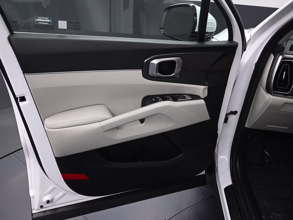 2025 Glacial White Pearl Kia Sorento S FWD SUV