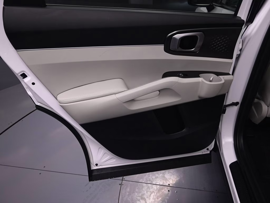 2025 Glacial White Pearl Kia Sorento S FWD SUV