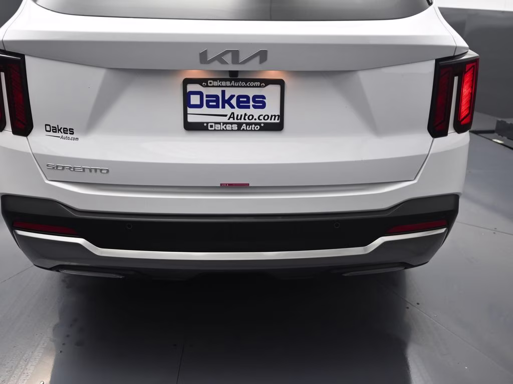 2025 Glacial White Pearl Kia Sorento S FWD SUV