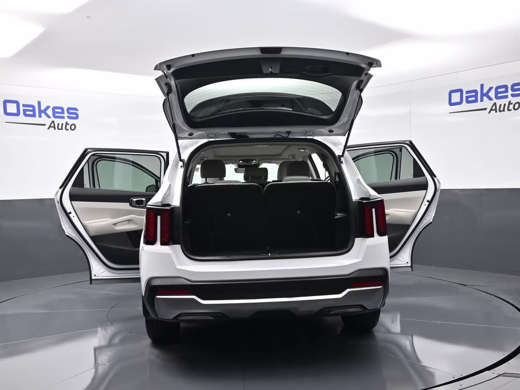 2025 Glacial White Pearl Kia Sorento S FWD SUV
