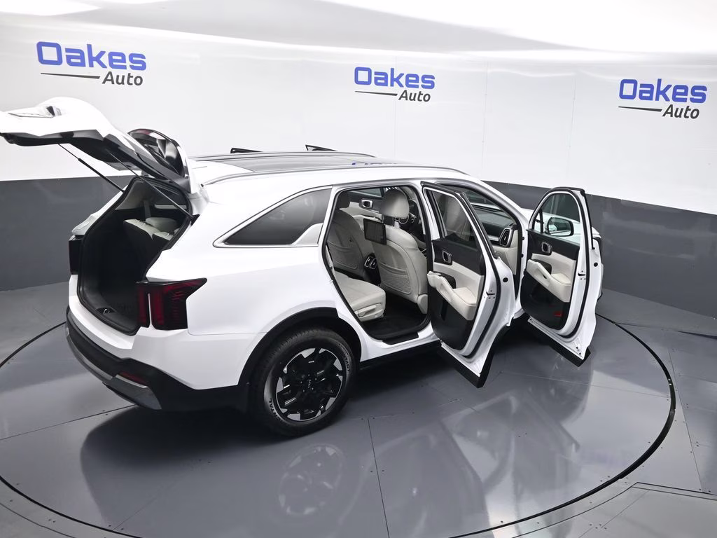 2025 Glacial White Pearl Kia Sorento S FWD SUV