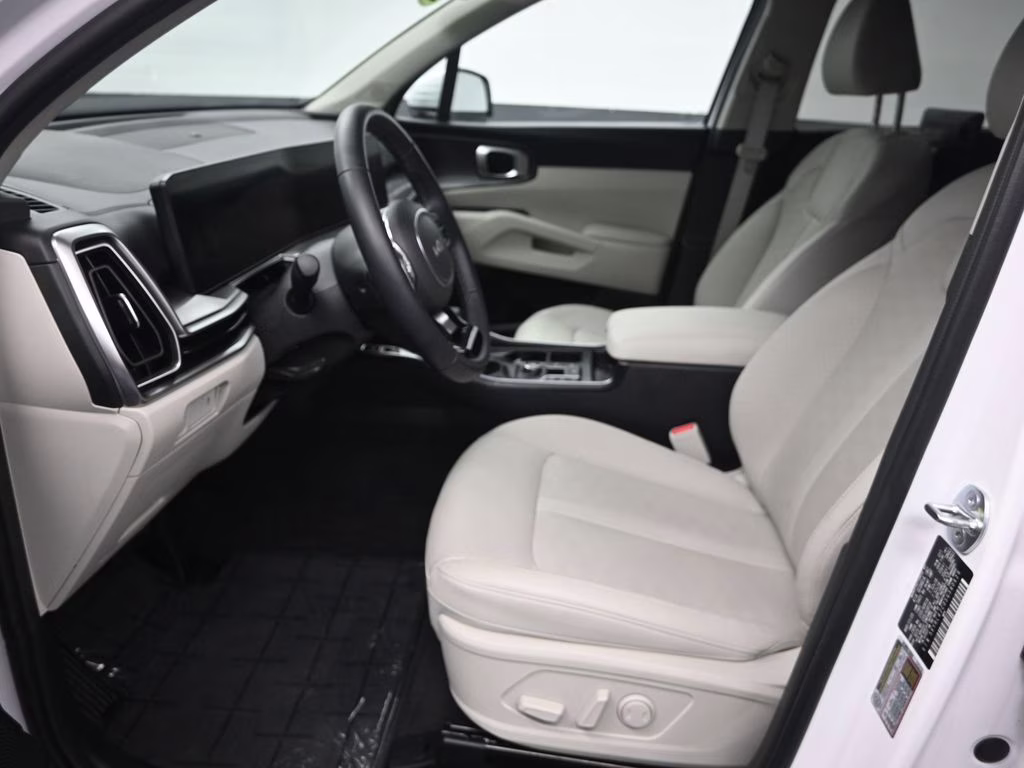 2025 Glacial White Pearl Kia Sorento S FWD SUV
