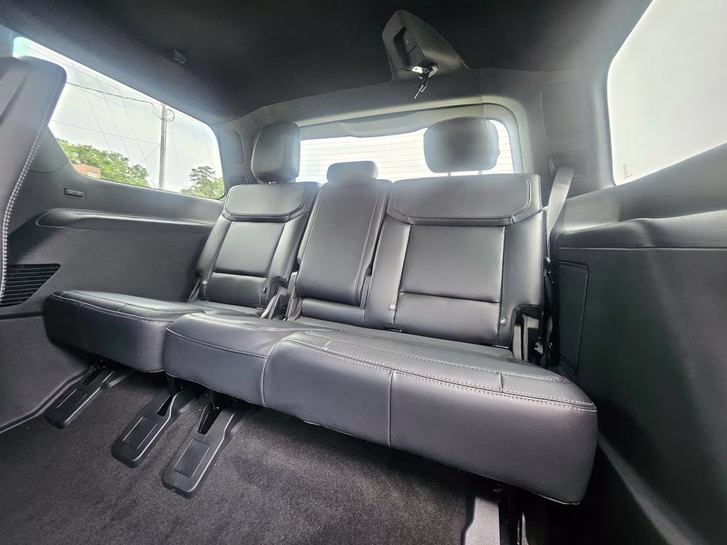 2026 Glacier Gray Metallic Tri-Coat Ford Expedition Platinum 4X4 SUV