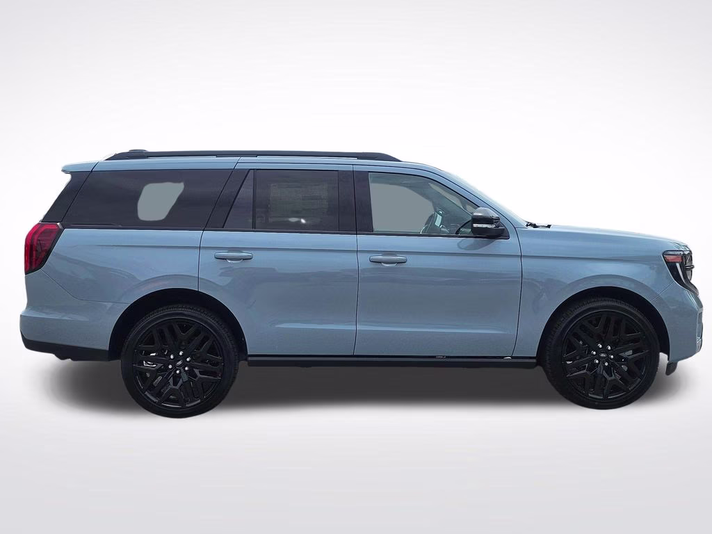 2026 Glacier Gray Metallic Tri-Coat Ford Expedition Platinum 4X4 SUV